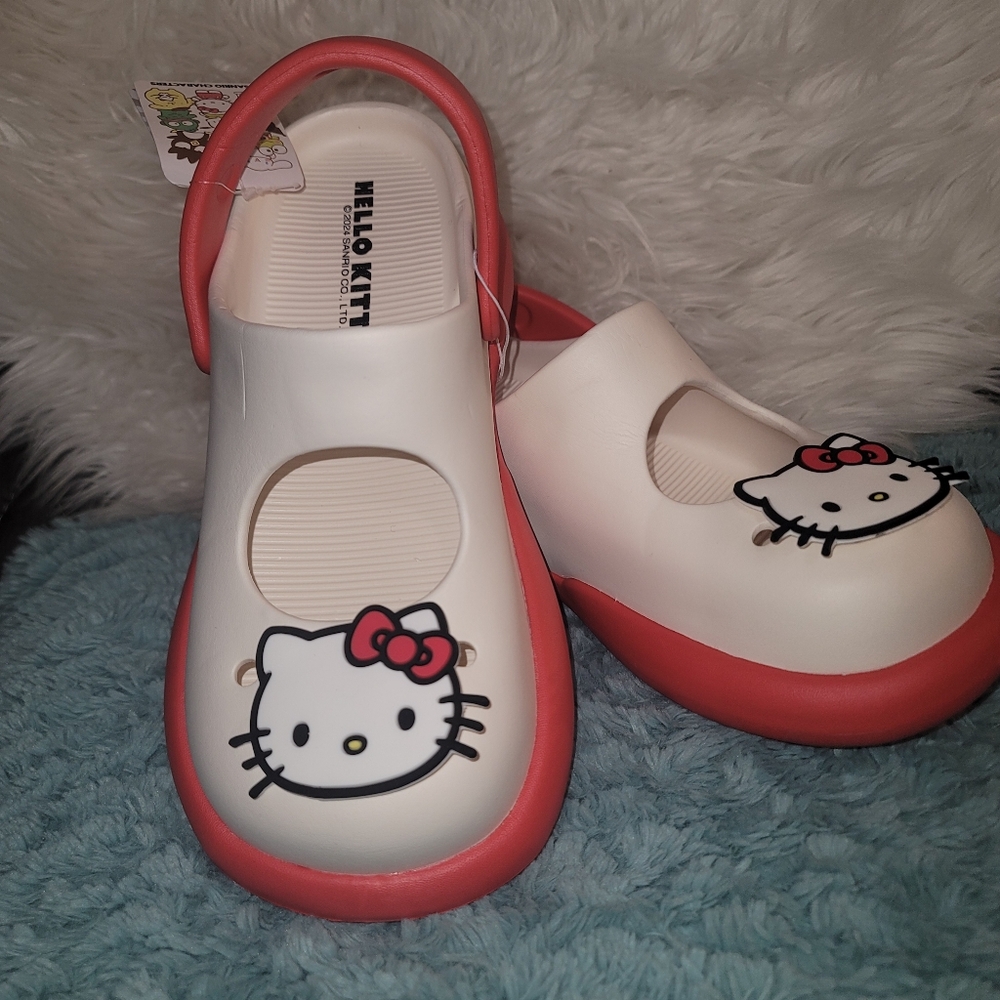 Hello Kitty Clogs Size 39- 40 - Picture 4 of 11